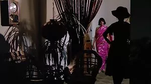 සුළු මව සහ සහෝදරයෙකුගේ ලොක්කාගේ දියණිය ගුද ත්‍රිකෝණය, සුපිරි මගුලක්-උණුසුම් කුඩම්මා